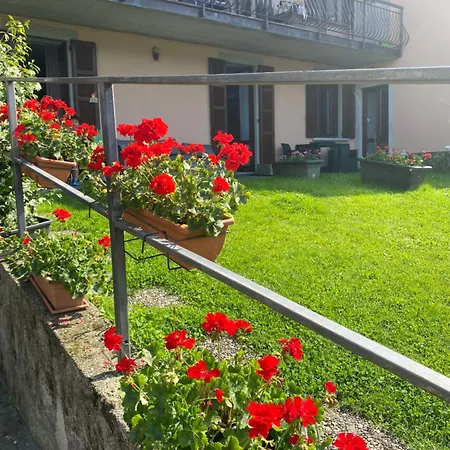 Peonia - Vista Apartment Lezzeno